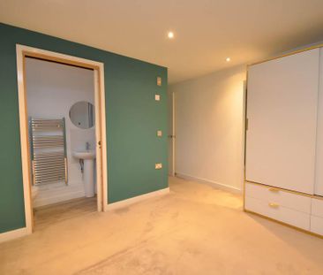 2 bedroom flat to rent - Photo 5