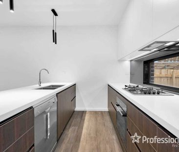 2A Maxine Court, Noble Park VIC 3174 - Photo 2