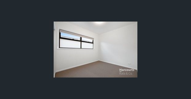 Modern 2-Bedroom Home with Natural Light and Balcony - Photo 1