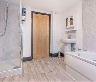 En-suite Room, Bromyard Road, Worcester, WR2 - Photo 4