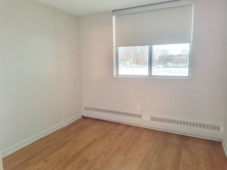 For Lease - 981 Gulf Place Unit# 108, Overbrook - Castleheights and Area, Ontario - Photo 2
