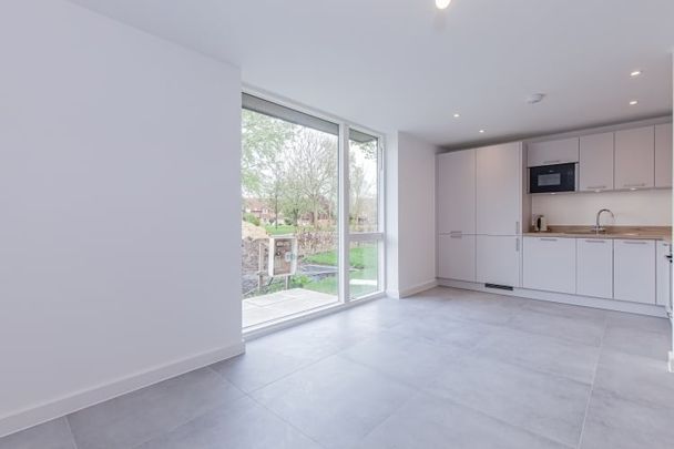 Denchworth Road, Grove - Photo 1