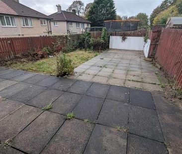 Summer Hall Ing, Wyke, BD12 - Photo 1