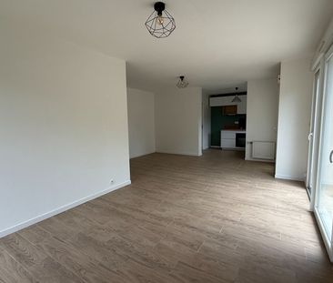 Location Maison 4 pièces 82m² - Photo 2