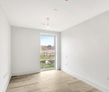 3 bedroom apartment to rent - Photo 4