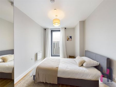 2 bedroom flat to rent - Photo 3