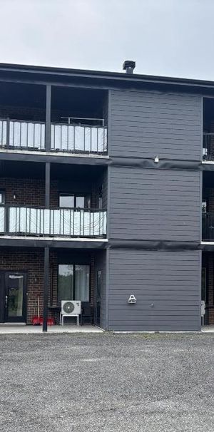 4 1/2 À LOUER (ST-DENIS-DE-BROMPTON) - Photo 1