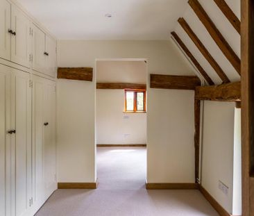 4 bedroom detached house to rent - Photo 4