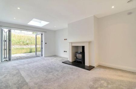 5 bedroom detached house to rent - Photo 5