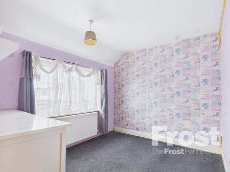 Vernon Road, Feltham,TW13 - Photo 4