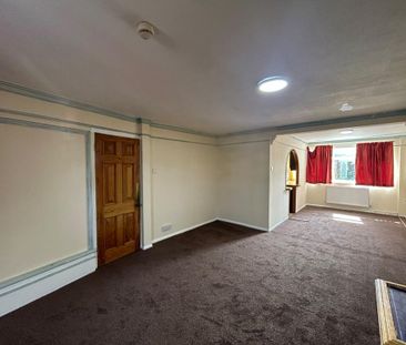 3 bedroom end of terrace house to rent - Photo 3