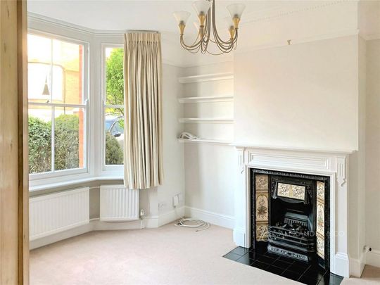 4 bedroom terraced house to rent - Photo 1