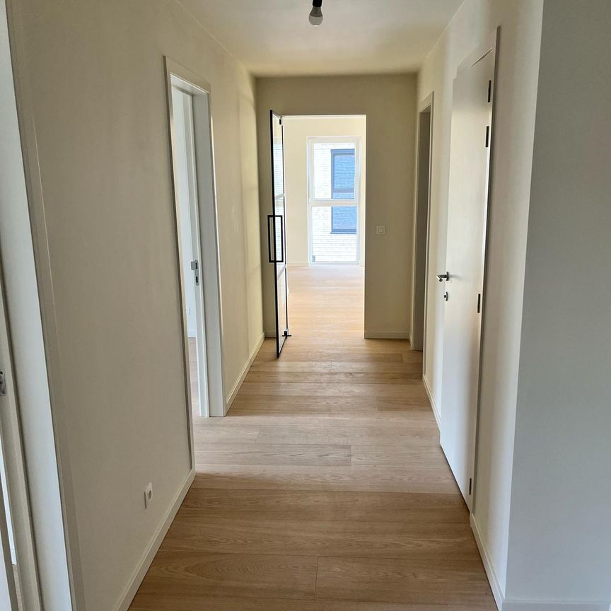 Luxueus nieuwbouw appartement met terras te Molenbeersel. - Foto 1