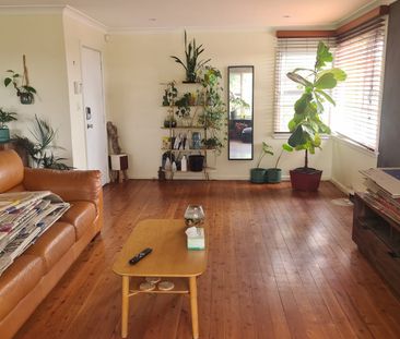 WALKING DISTANCE TO THE HEART OF TOWN! - Photo 3