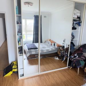 Kingsgrove - Photo 2