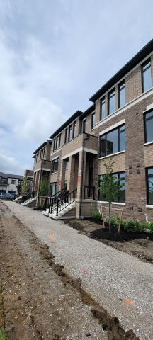 For Lease - 31 Cherryhill Lane, Barrie, Ontario - Photo 2