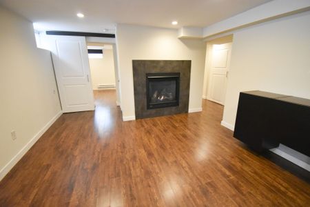 For Lease - 205 Innisfil Street Unit# B, Barrie, Ontario - Photo 3