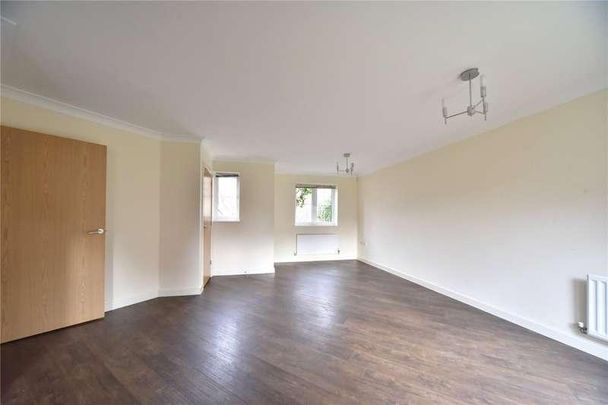 Larch Way, Red Lodge, Suffolk, IP28 - Photo 1