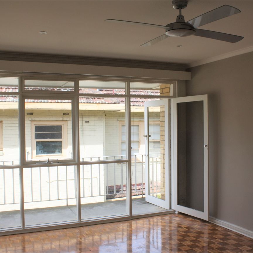 4/892 Burke Road, Canterbury VIC 3126 - Apartment For Rent | Domain - Photo 1