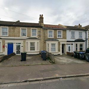 Room in a Shared House, Birchanger Road, SE25 - Photo 2