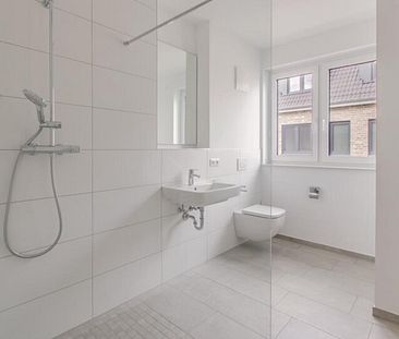 Neubau / Erstbezug: Moderne 3-Zimmer-Wohnung mit großzügigem Balkon - Foto 4