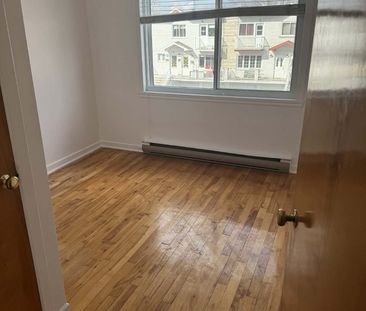 Appartement 4 1/2 à Louer Semi-meublé - Photo 1