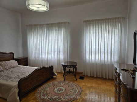 For Lease - 46 Ulster Street Unit# 2nd Floor, Toronto, Ontario - Photo 3