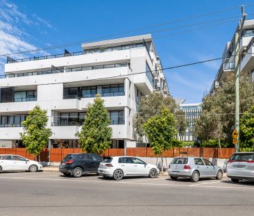 Stylish Apartment in Prime Brunswick East Location - Photo 5