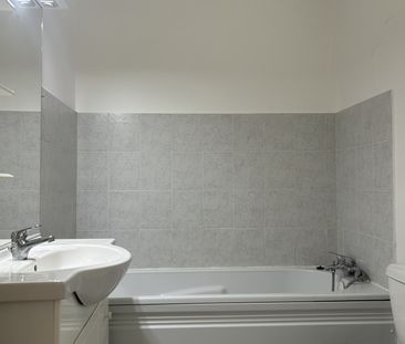 Location Appartement 1 pièce 35m² ILLZACH 68110 - Photo 2