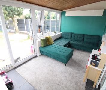 Harrow Drive, Burton Upon Trent, Branston, DE14 - Photo 5