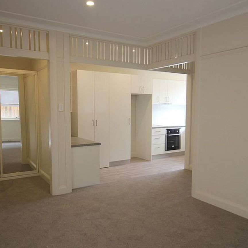 4/142 Pittwater Road, Manly. - Photo 1