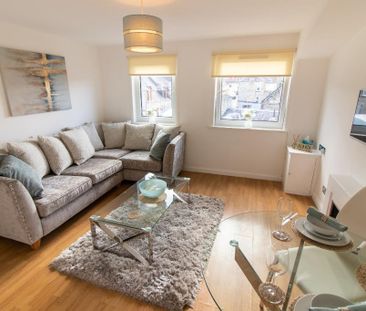 2 bedroom flat to rent - Photo 2