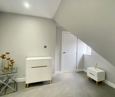 Moulsham Street - Photo 3