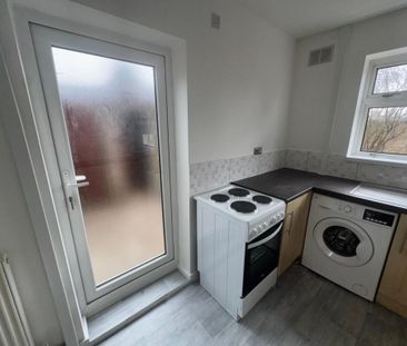 26 DURHAM AVENUE WILLENHALL WV13 1JH - Photo 6