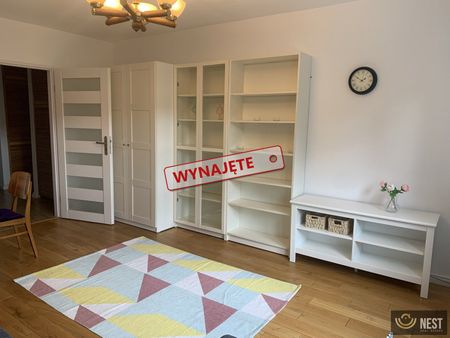 Trzypokojowe mieszkanie w centrum miasta! - Фото 3