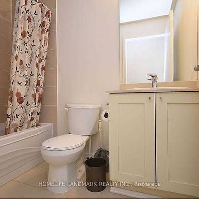 Burnhamthorpe/Confederation Luxurious 2Bdrm +Den Corner Unit Lrg Wind - Photo 1