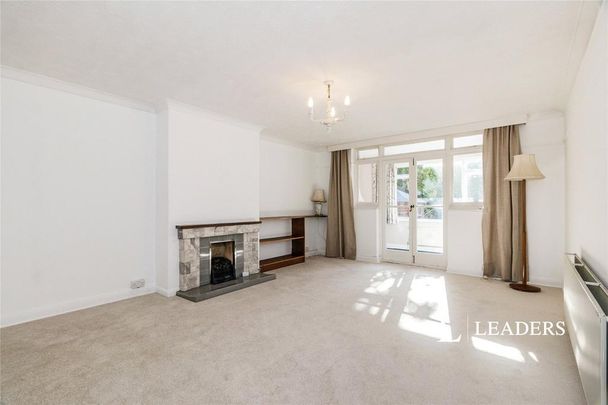 4 bedroom house to rent - Photo 1