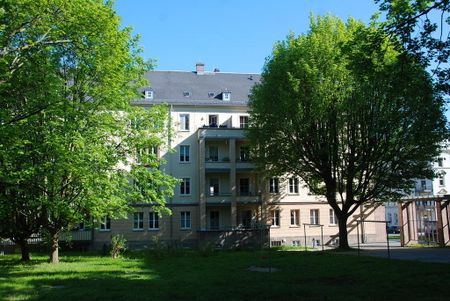 Ein tolles Familienwohndomizil mit Balkon - Foto 2