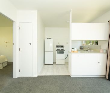 16A Glen Alton Avenue, Paparangi - Photo 1