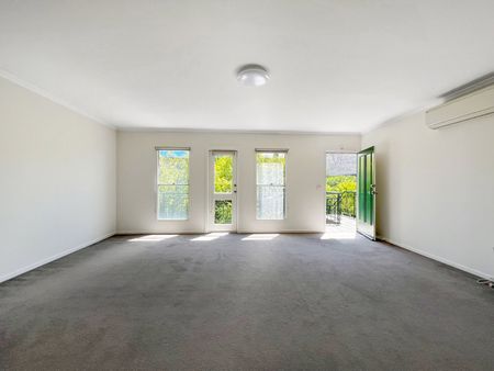 49/75 Drummond Street, Carlton VIC 3053 - Photo 3