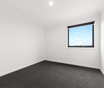 Lovely family home in Deanside - Photo 2