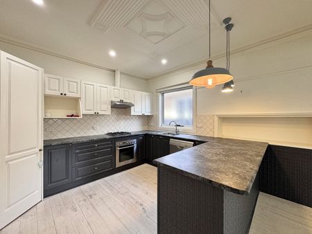 Charming Family Home in Prime Lifestyle Location - Photo 5