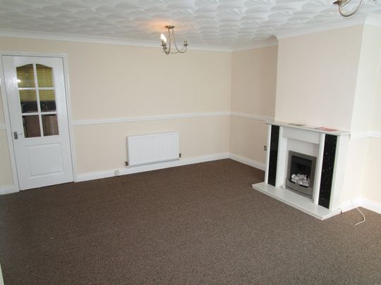 Kirkwall Crescent, Thurnby Lodge, LE5 - Photo 1