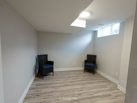 For Lease - 1 Tomwood Court, Whitchurch-Stouffville, Ontario - Photo 1