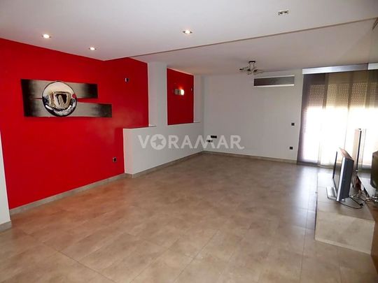 Luxury Apartment for rent in Valencia, Spain - Photo 1