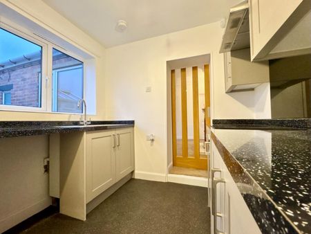 2 bedroom House To Let - Photo 5