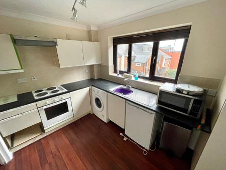 1 bedroom flat to rent - Photo 3
