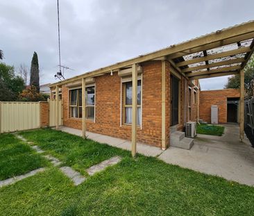 1/66 Cornwall Road, Pascoe Vale VIC 3044 - Photo 5