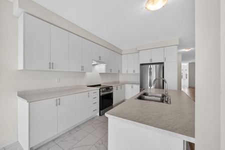 For Lease - 47 Bloomfield Crescent, Cambridge, Ontario - Photo 2