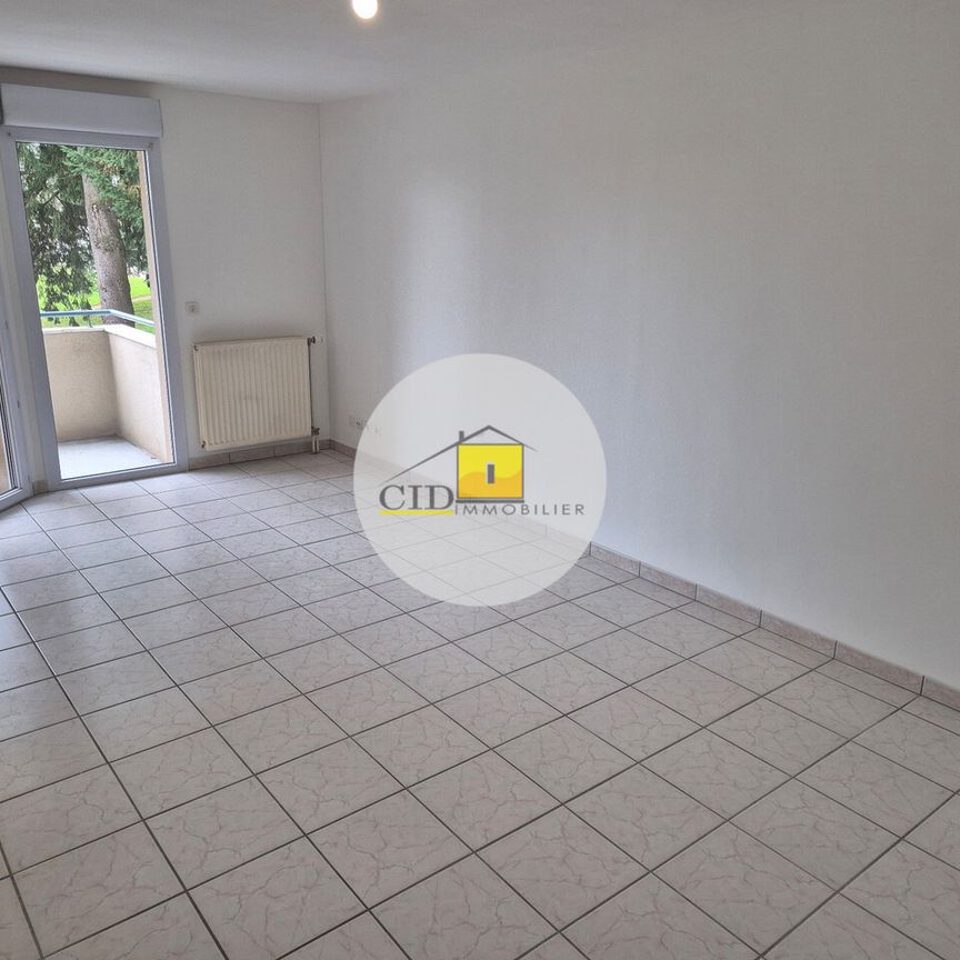 Location Appartement 3 pièces 66m² ST BONNET DE MURE 69720 - Photo 1